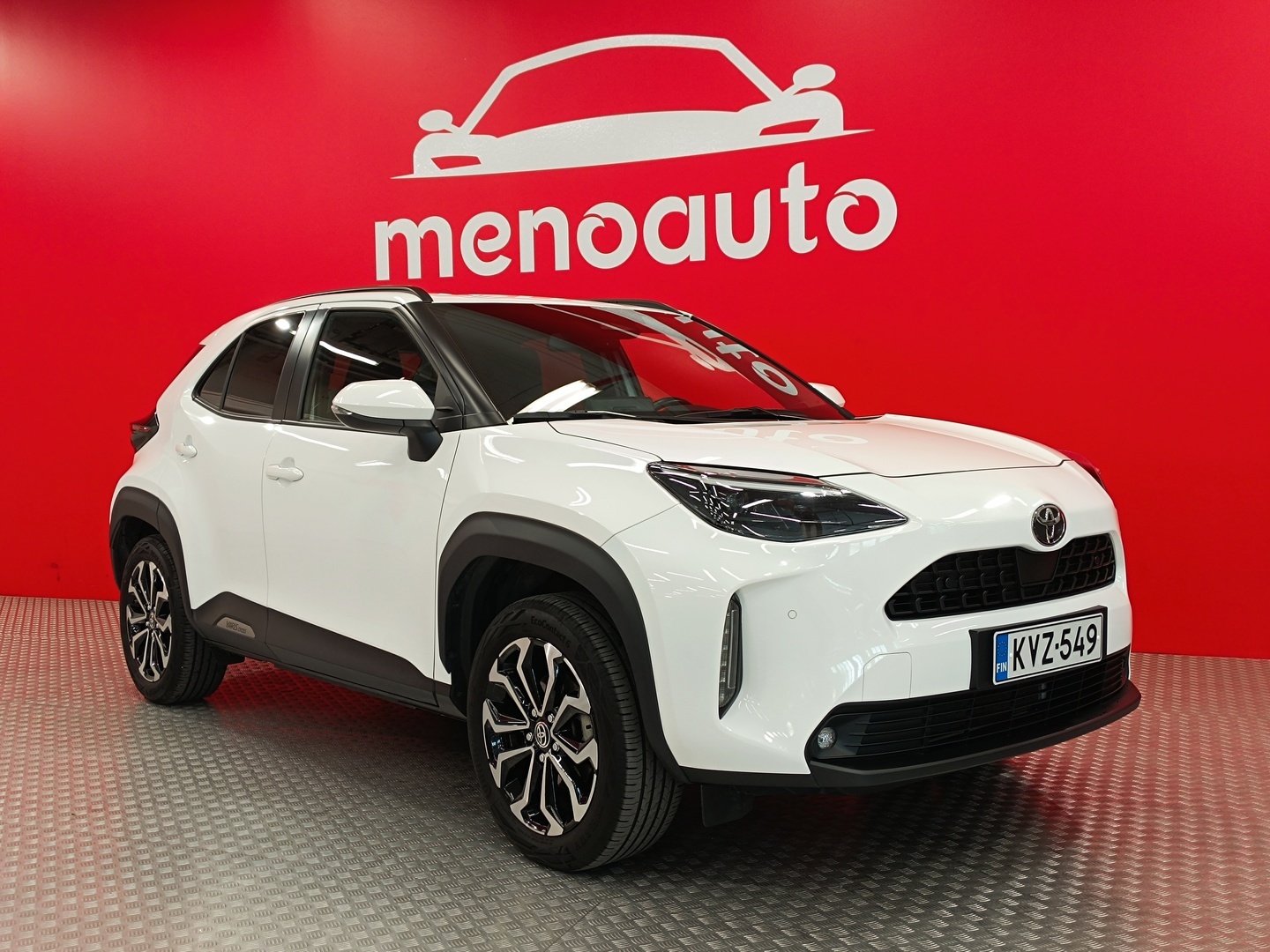 TOYOTA Yaris Cross 1