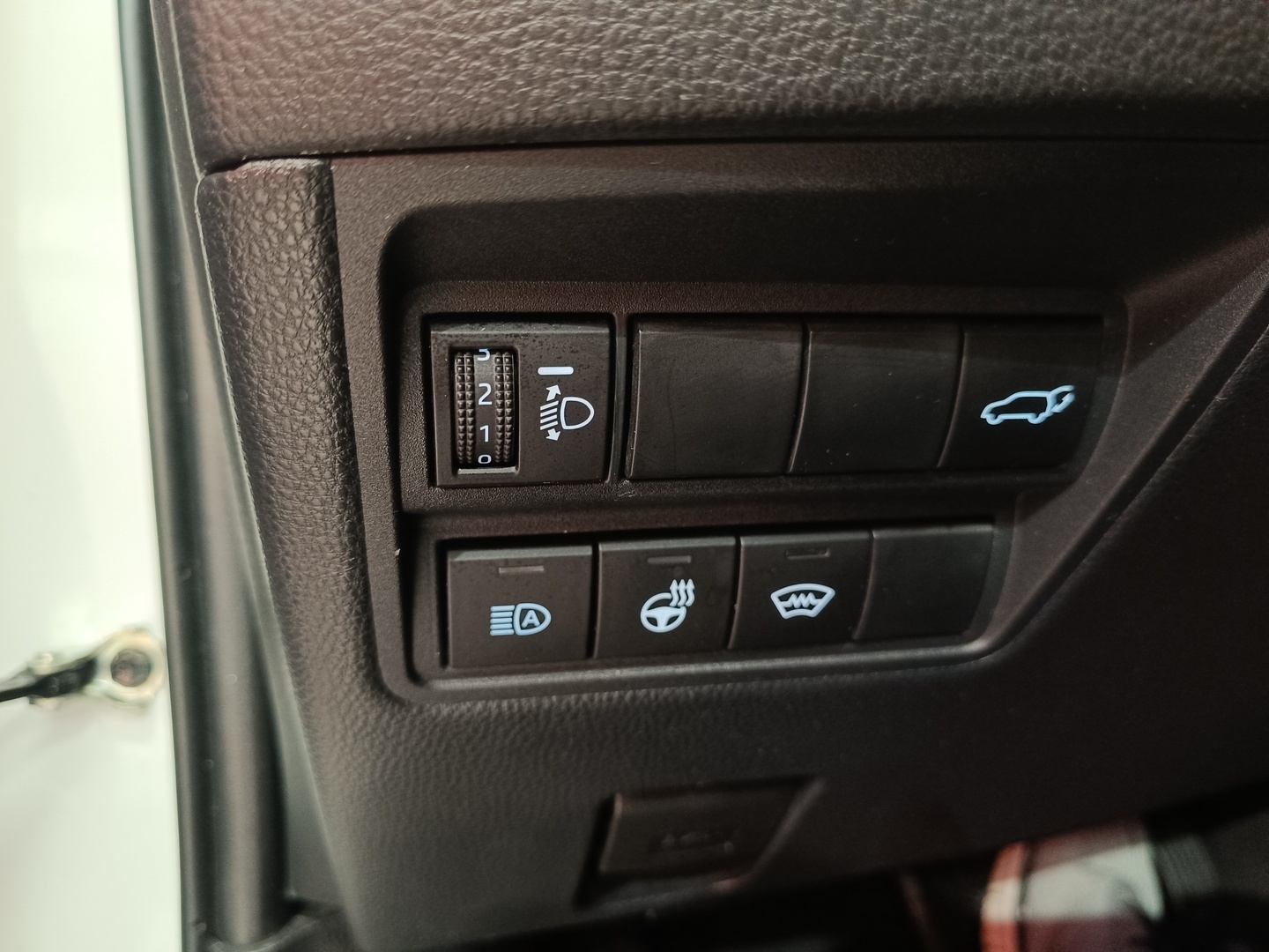 TOYOTA Yaris Cross 19