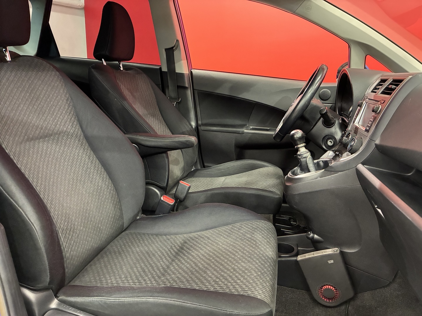 TOYOTA Verso-S 13