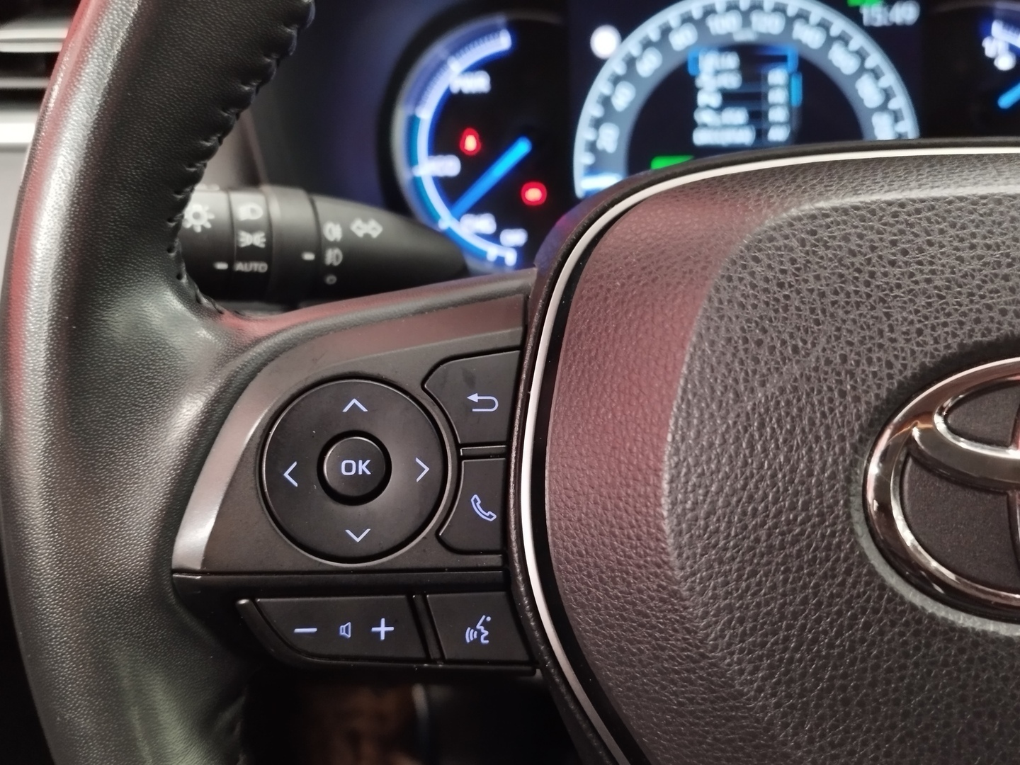 TOYOTA RAV4 10