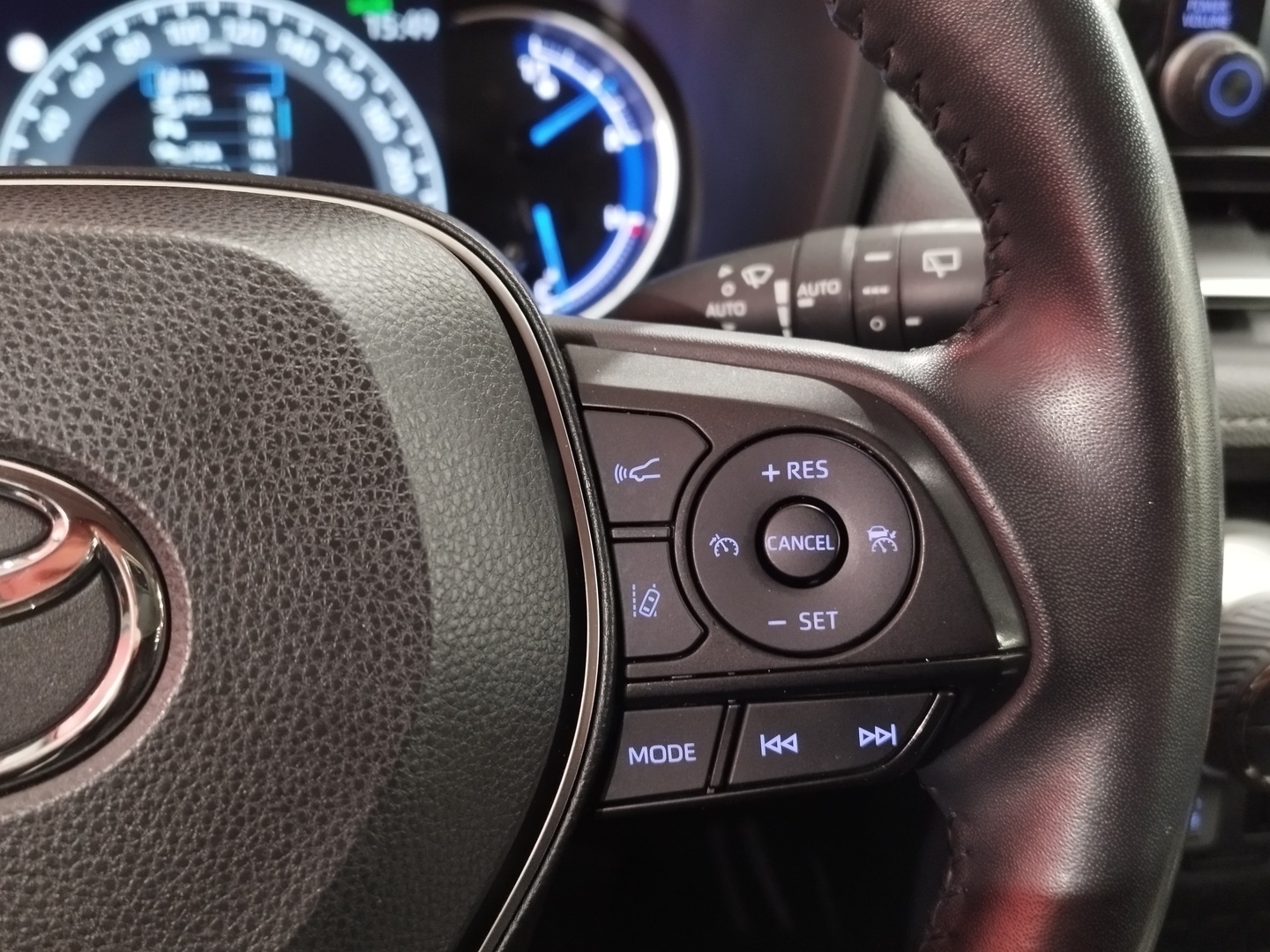 TOYOTA RAV4 11