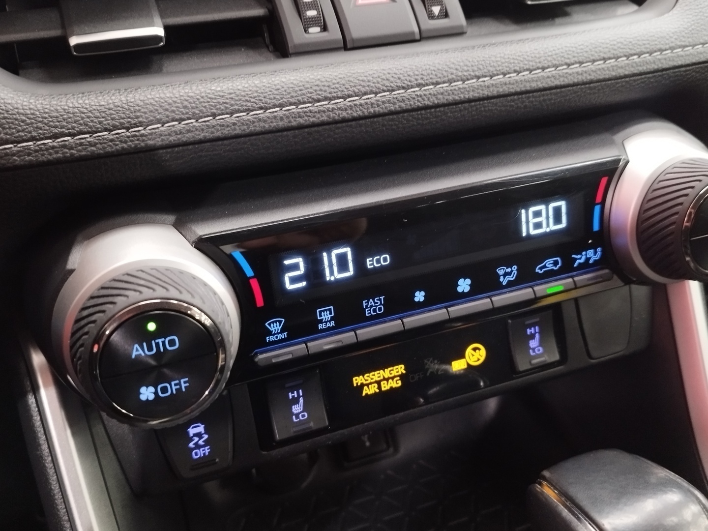 TOYOTA RAV4 14