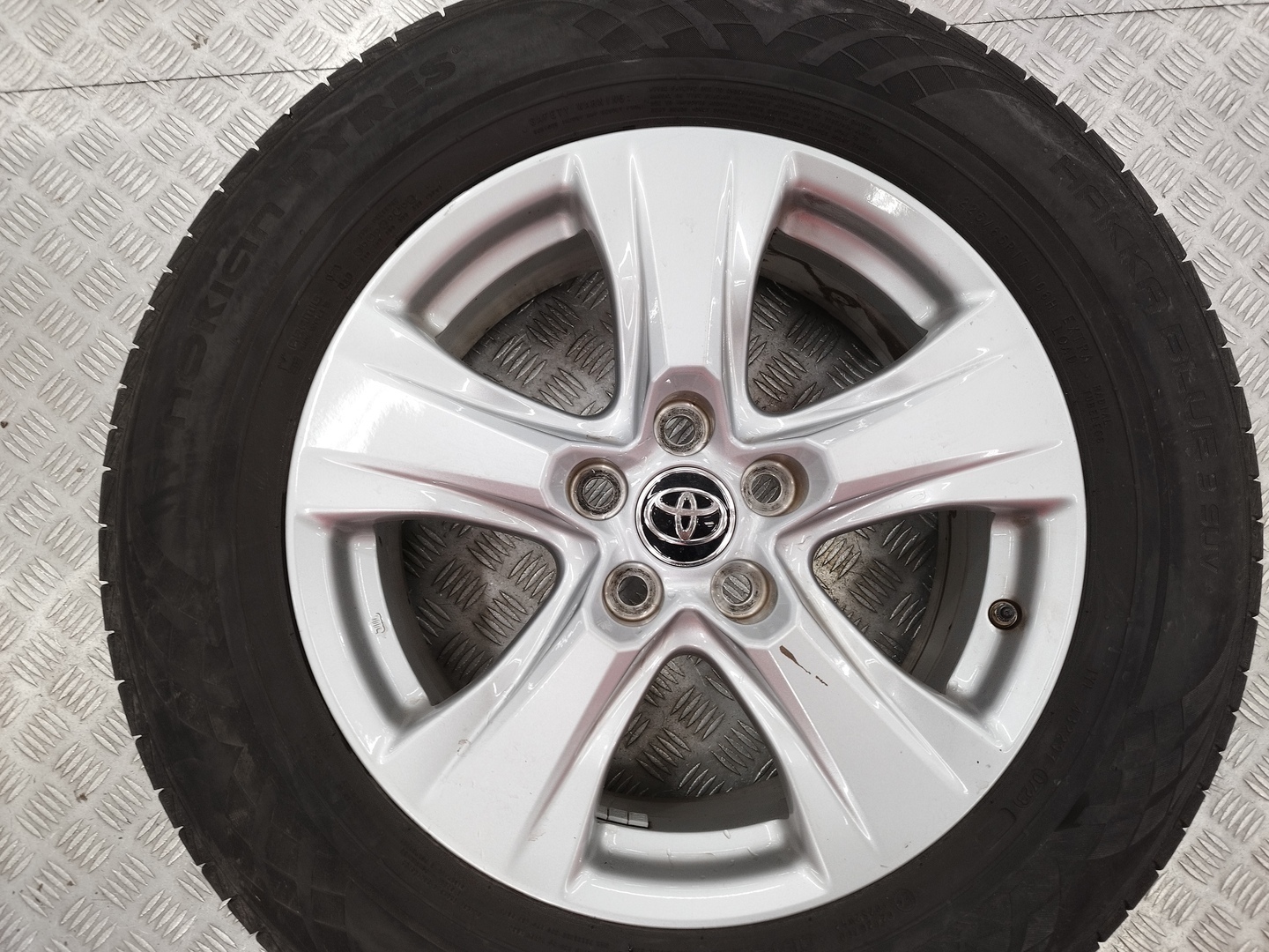 TOYOTA RAV4 25
