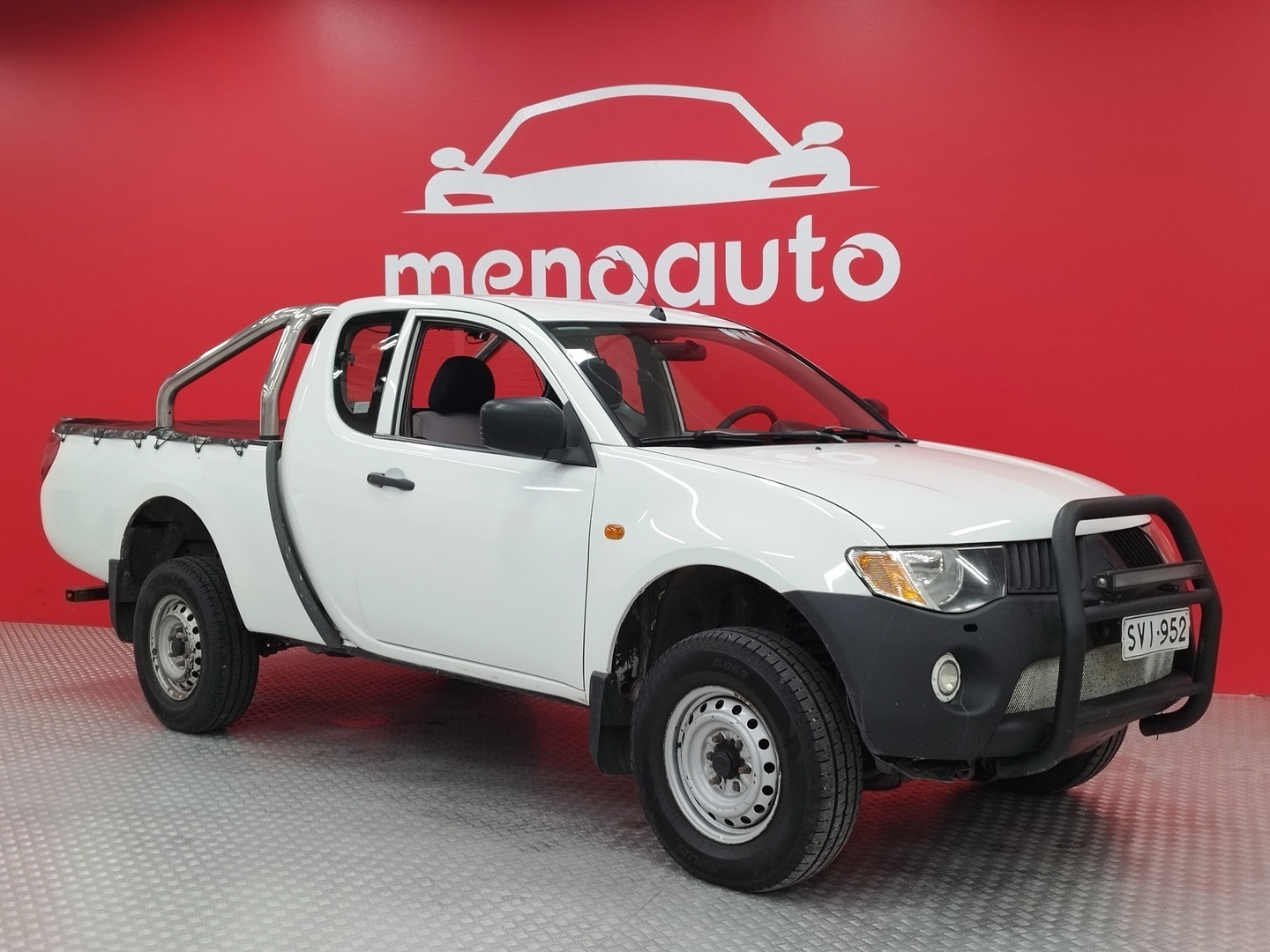 MITSUBISHI L200 1