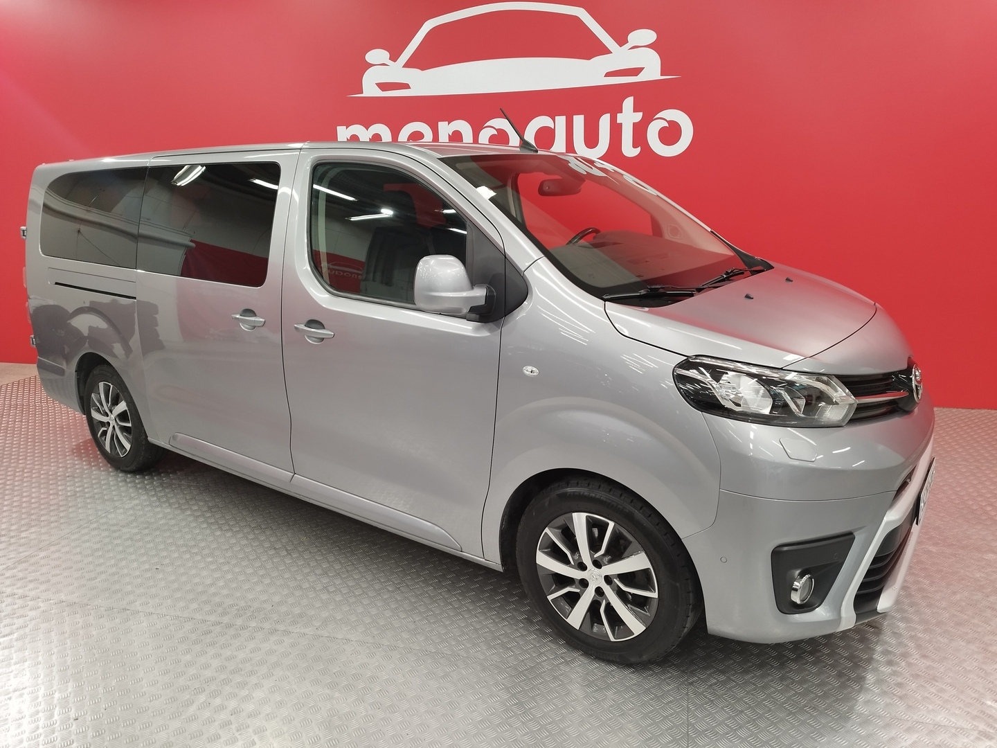 TOYOTA Proace Verso 1