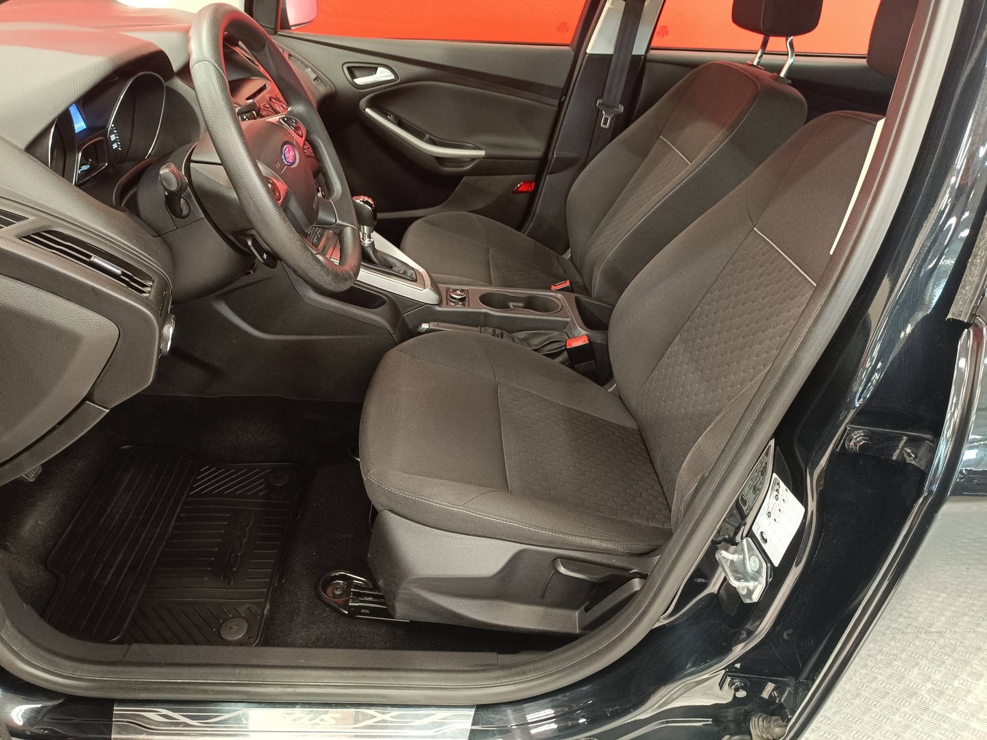 FORD Focus 10
