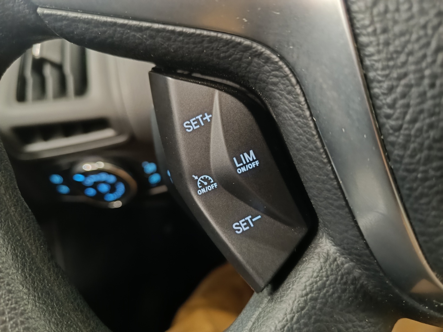 FORD Focus 16