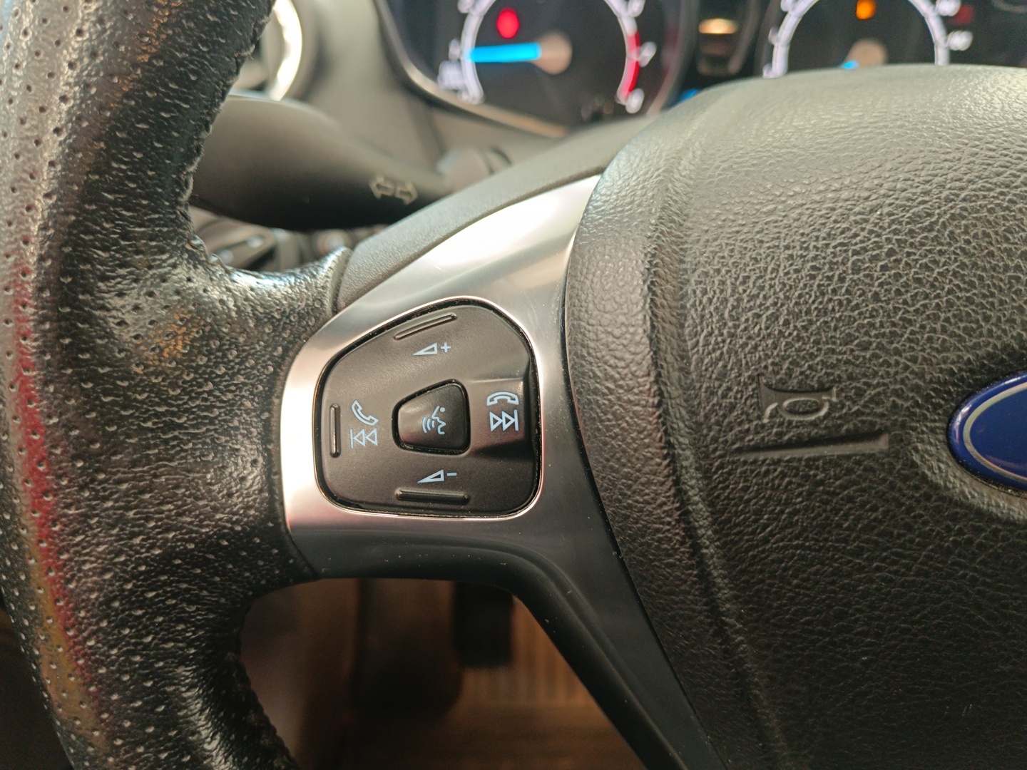 FORD Fiesta 10