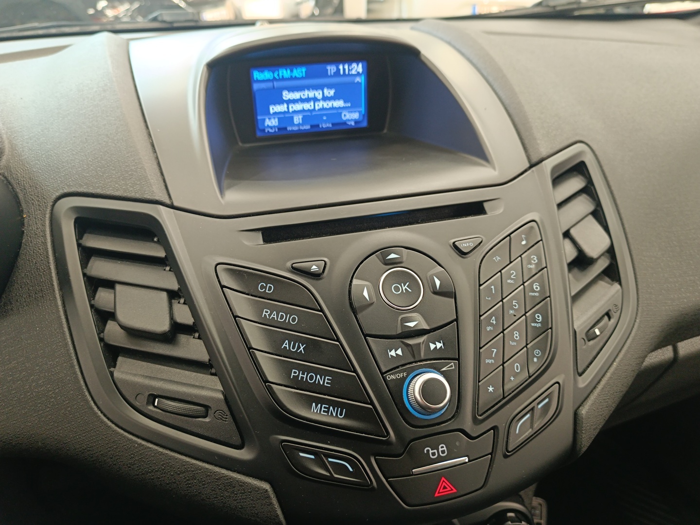 FORD Fiesta 12