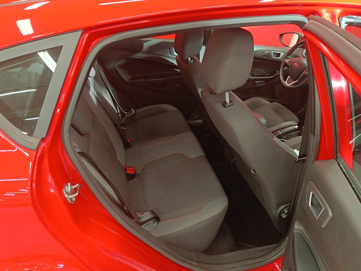 FORD Fiesta 18