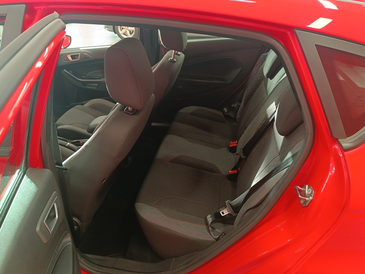 FORD Fiesta 19