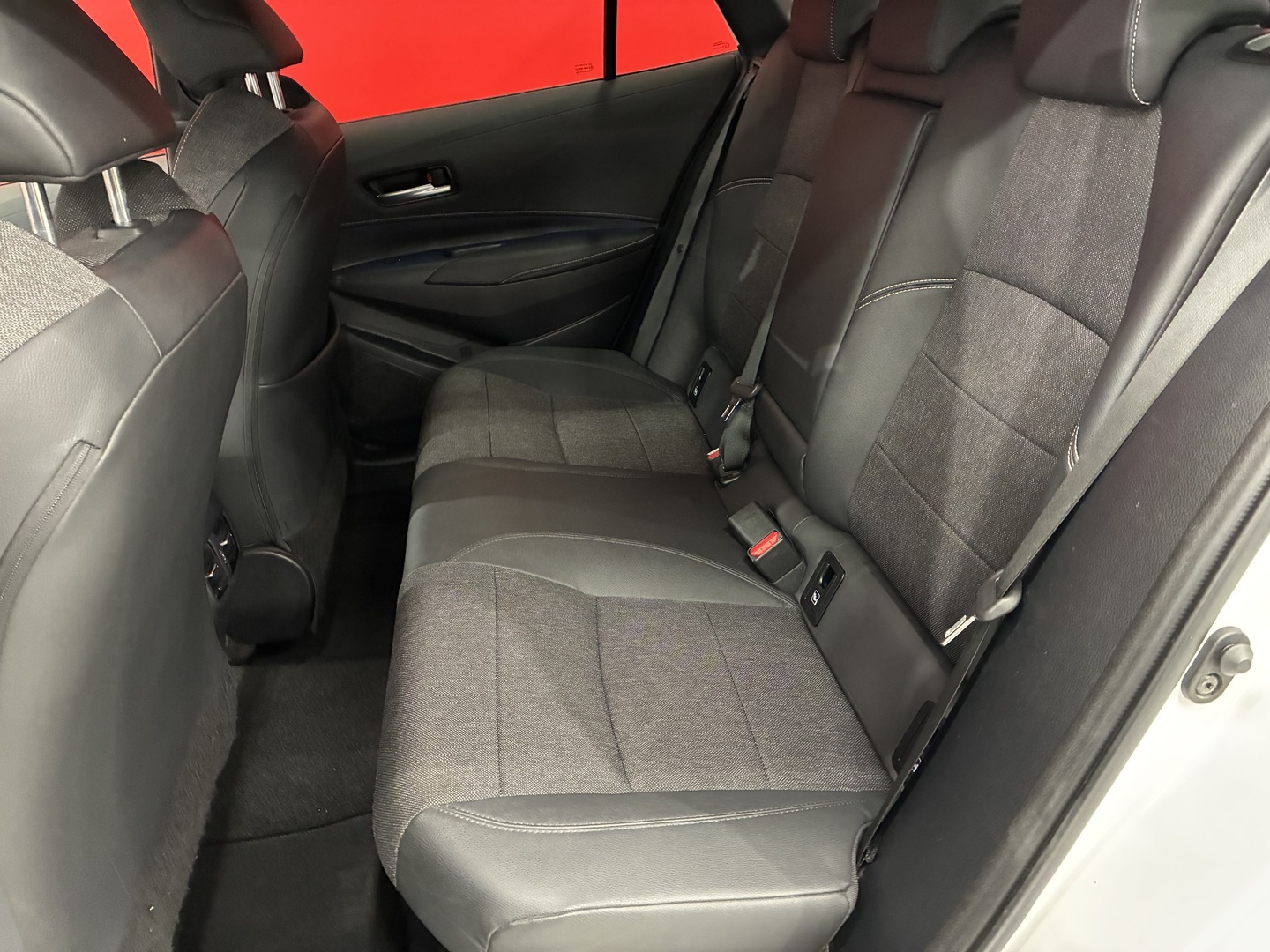 TOYOTA Corolla 18
