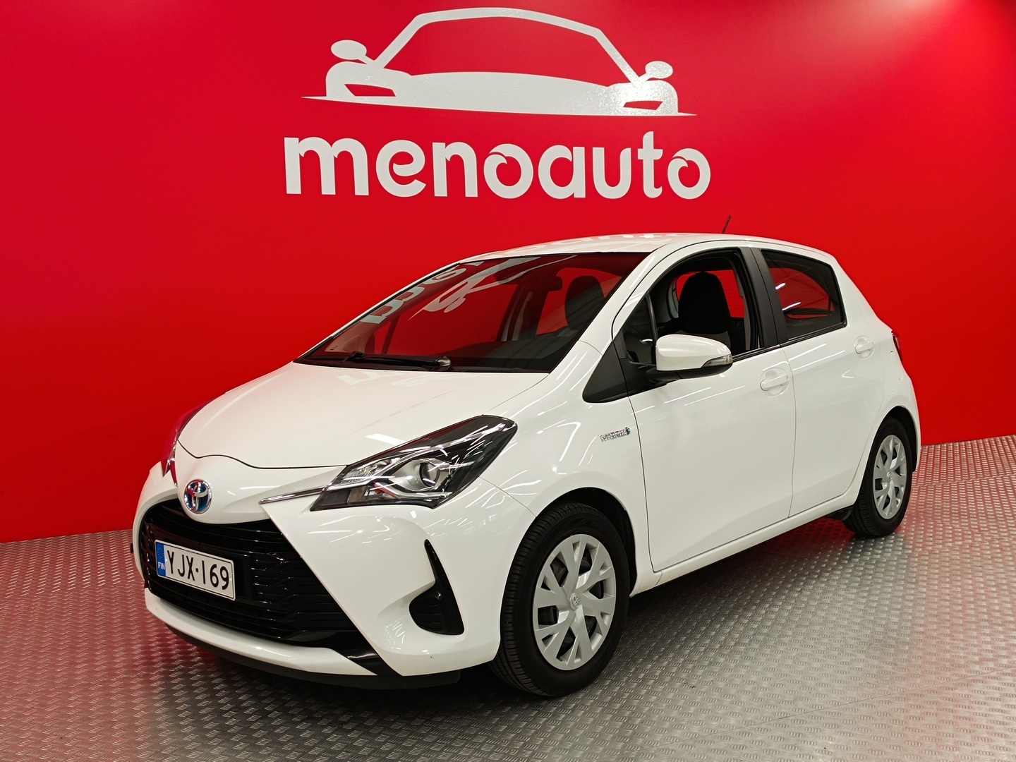 TOYOTA Yaris 4