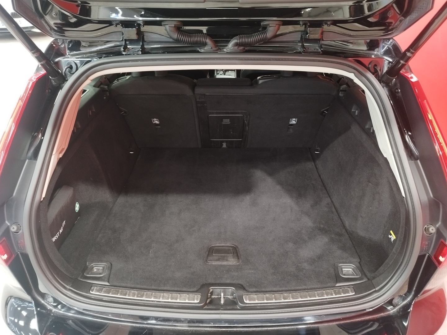 VOLVO V60 24