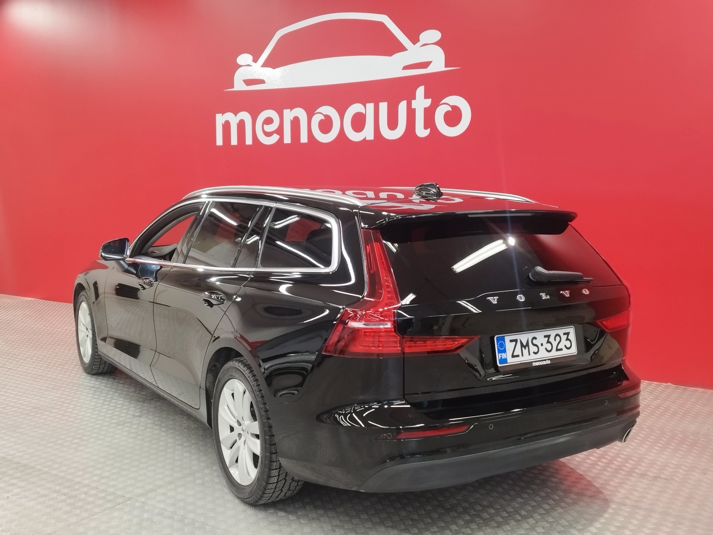 VOLVO V60 6