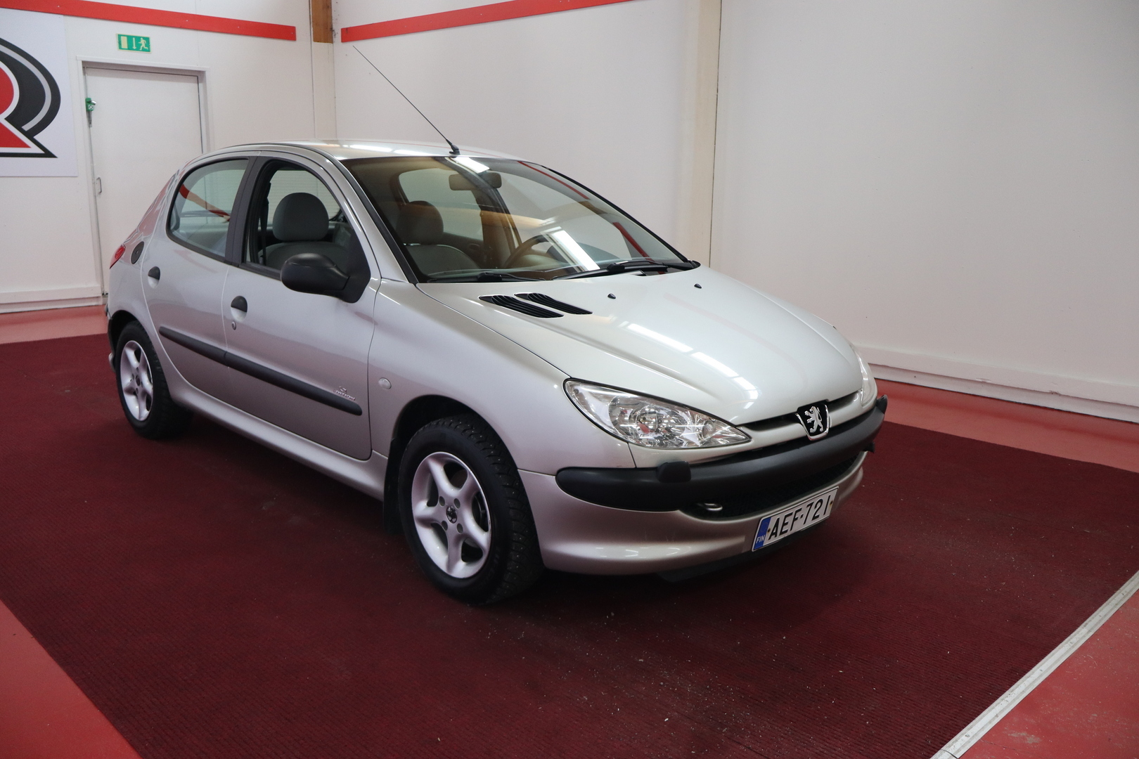 PEUGEOT 206 2004