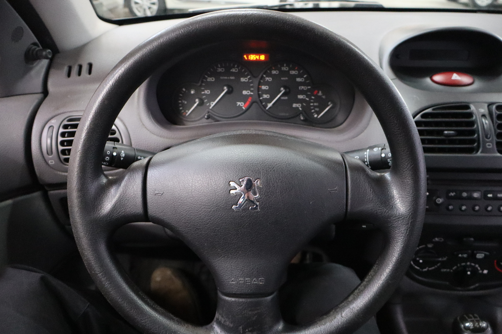 PEUGEOT 206 2004