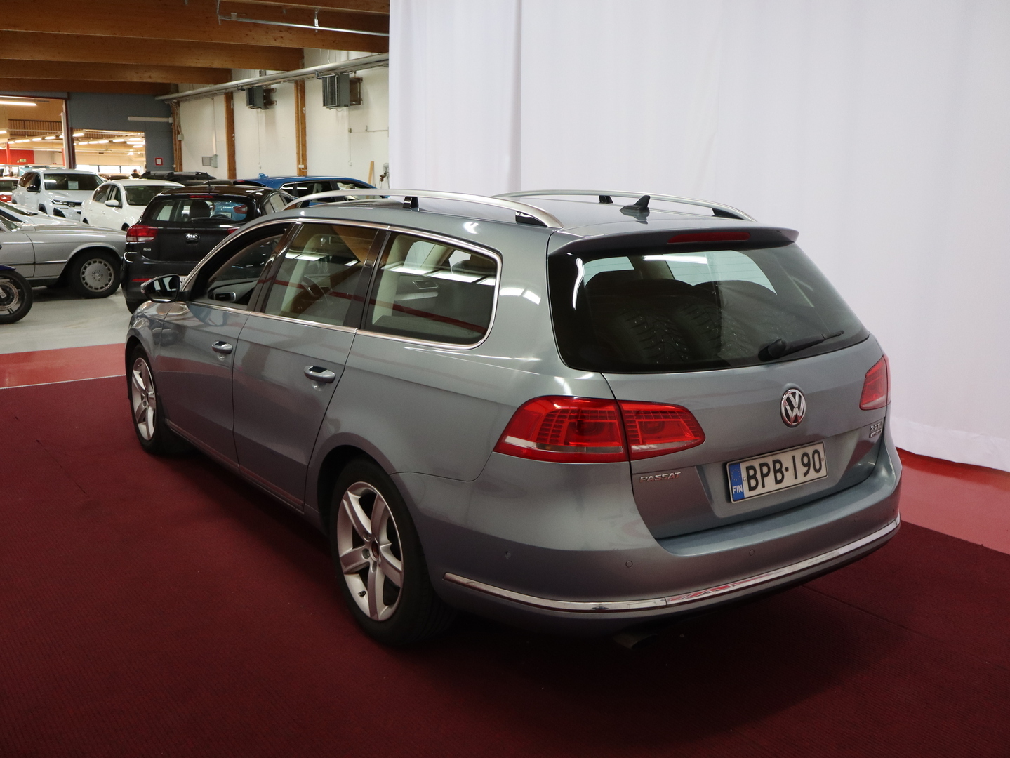 VOLKSWAGEN PASSAT 2011