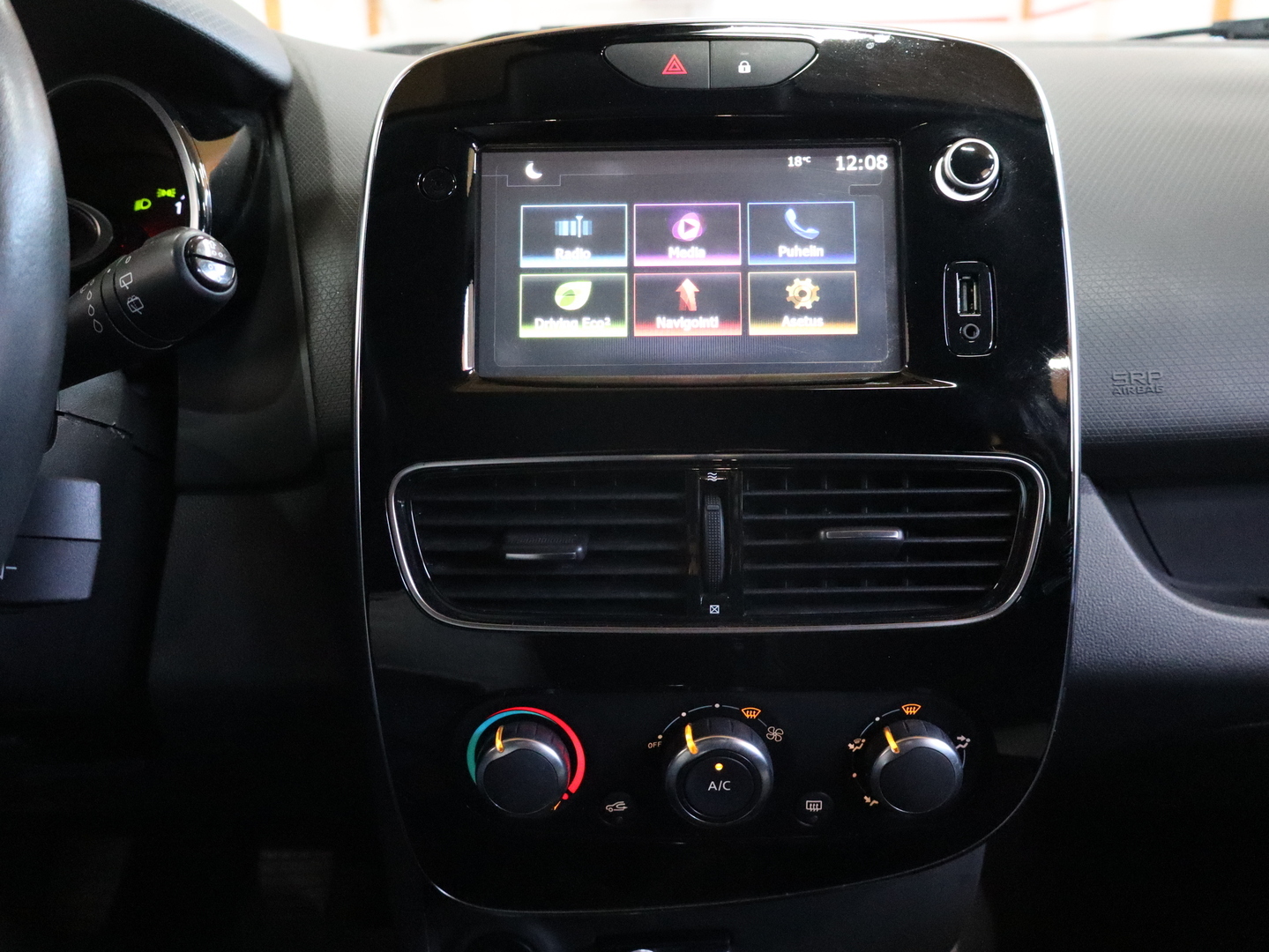 RENAULT Clio 2016