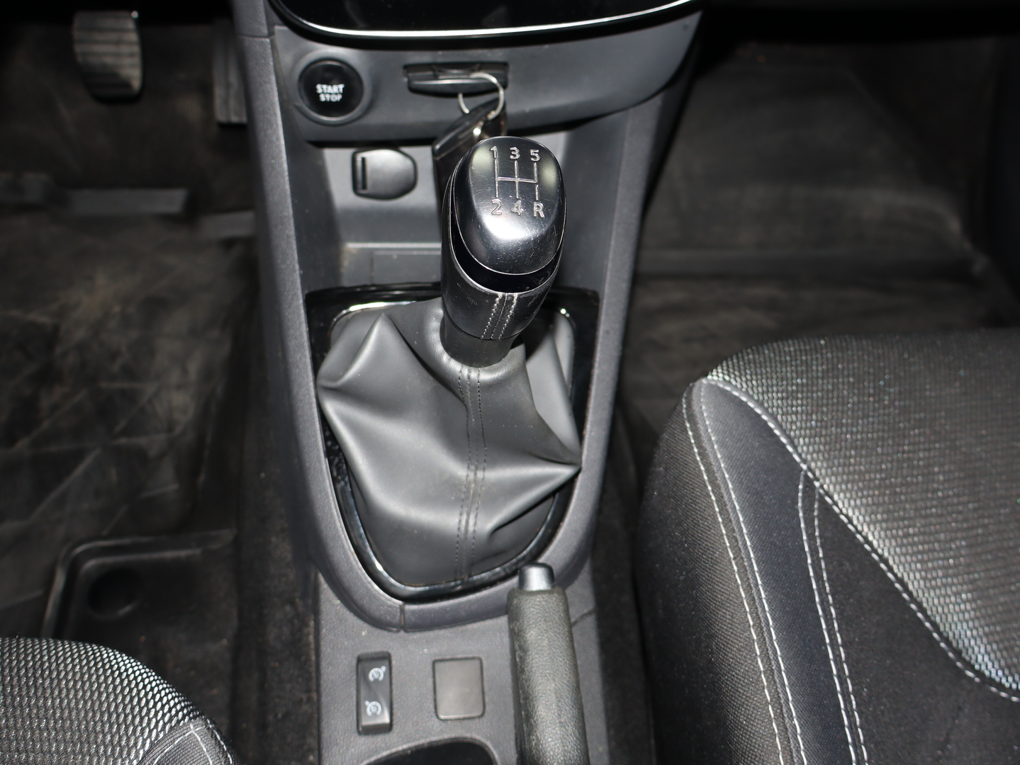 RENAULT Clio 2016