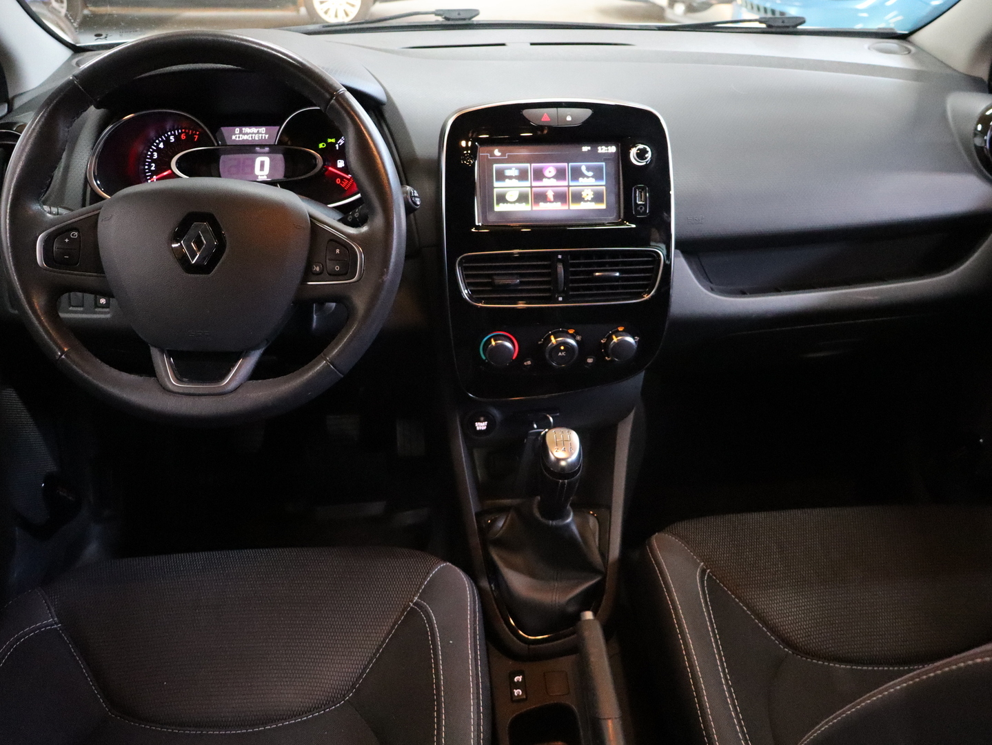 RENAULT Clio 2016