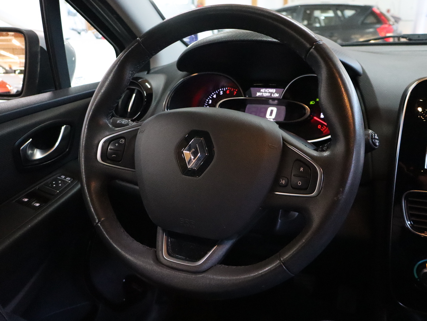 RENAULT Clio 2016