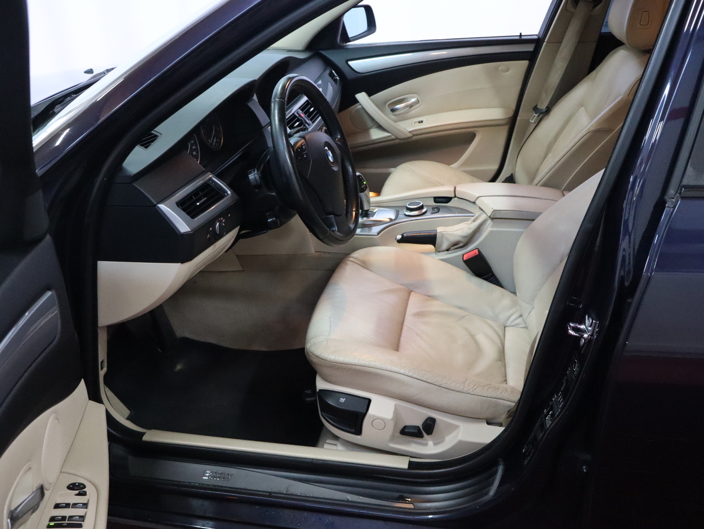 BMW 520 2008