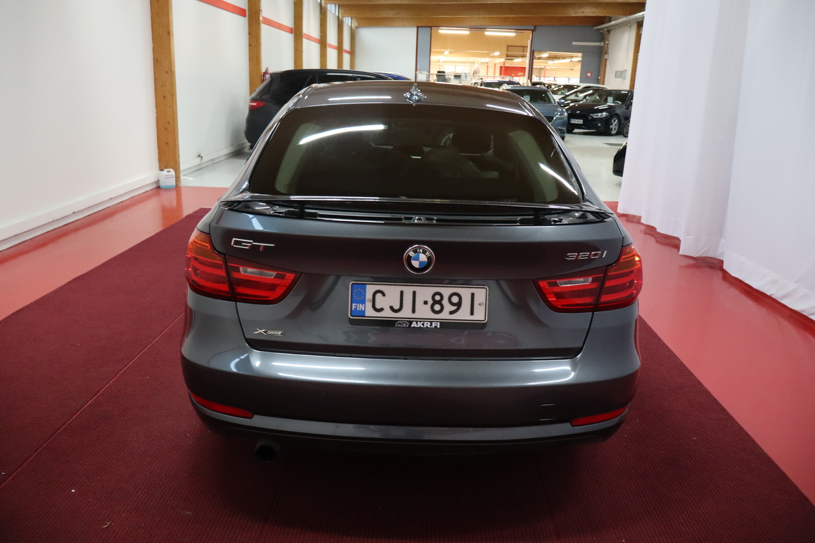 BMW 320 Gran Turismo 2014
