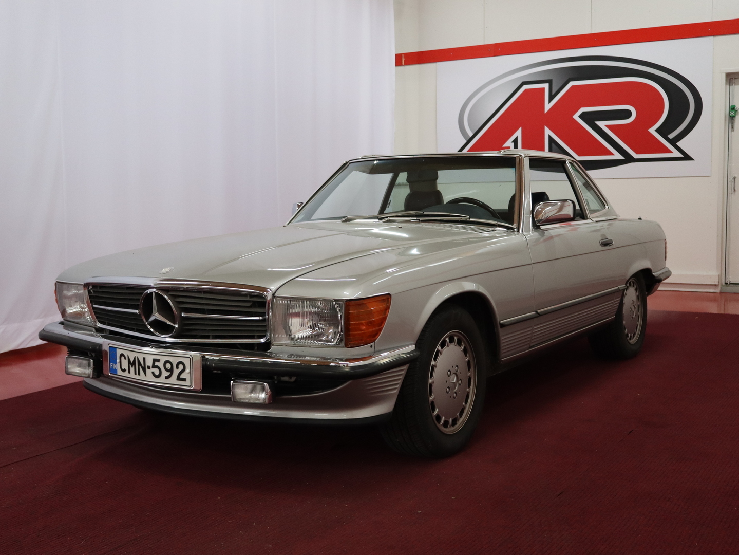 MERCEDES-BENZ SL 1986