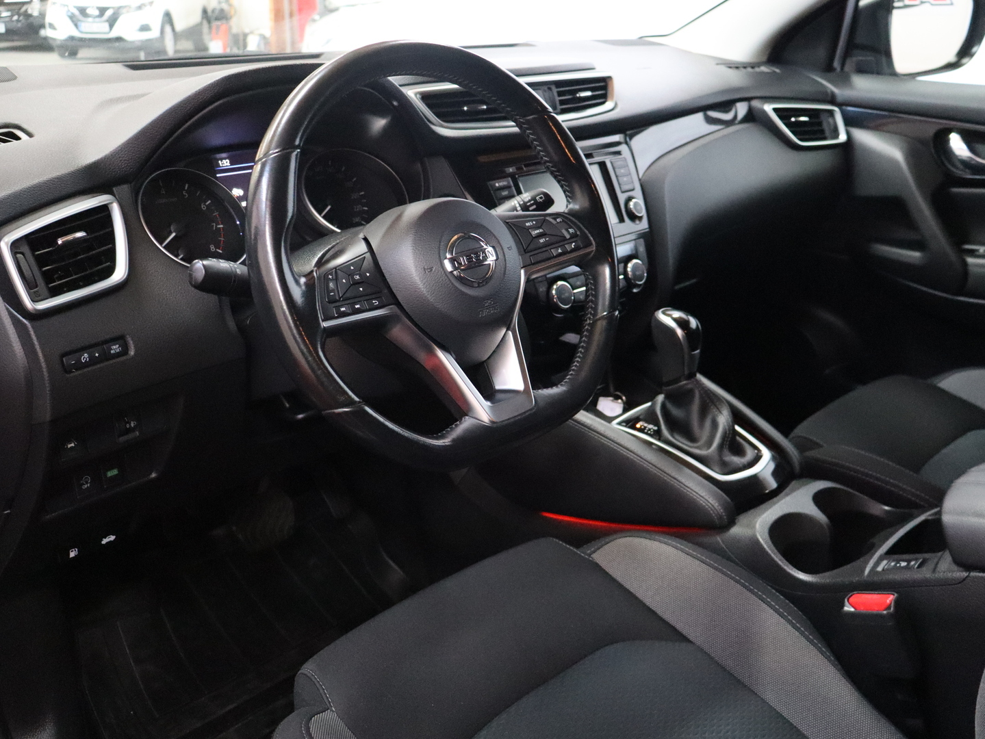 NISSAN QASHQAI 2020