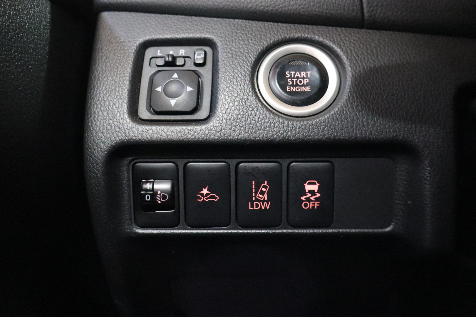 MITSUBISHI L200 2021