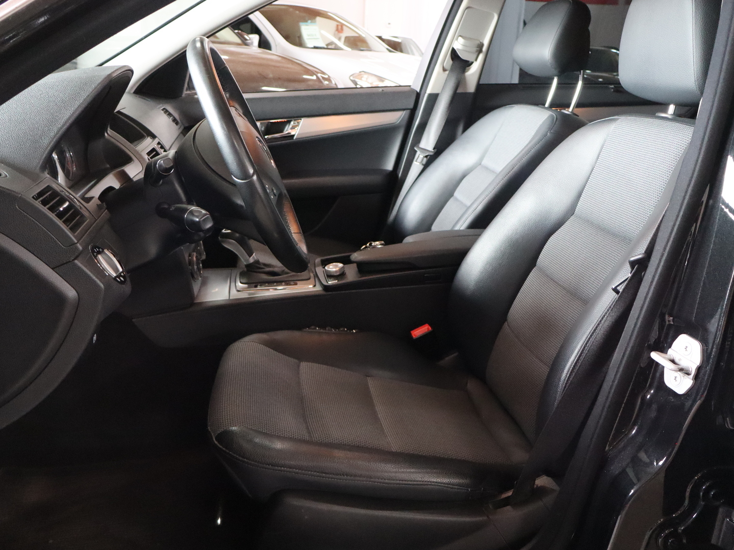 MERCEDES-BENZ C 2008