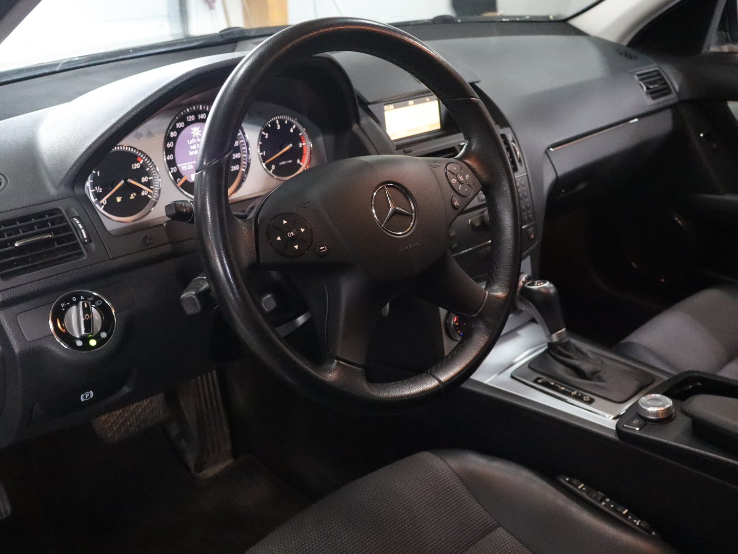 MERCEDES-BENZ C 2008