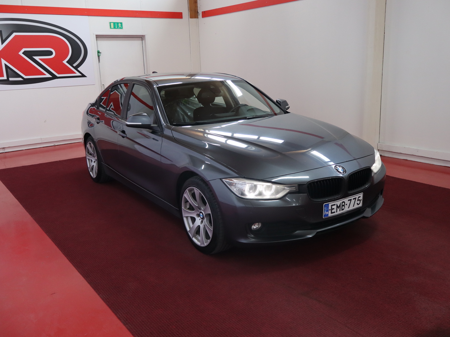 BMW 320 2012