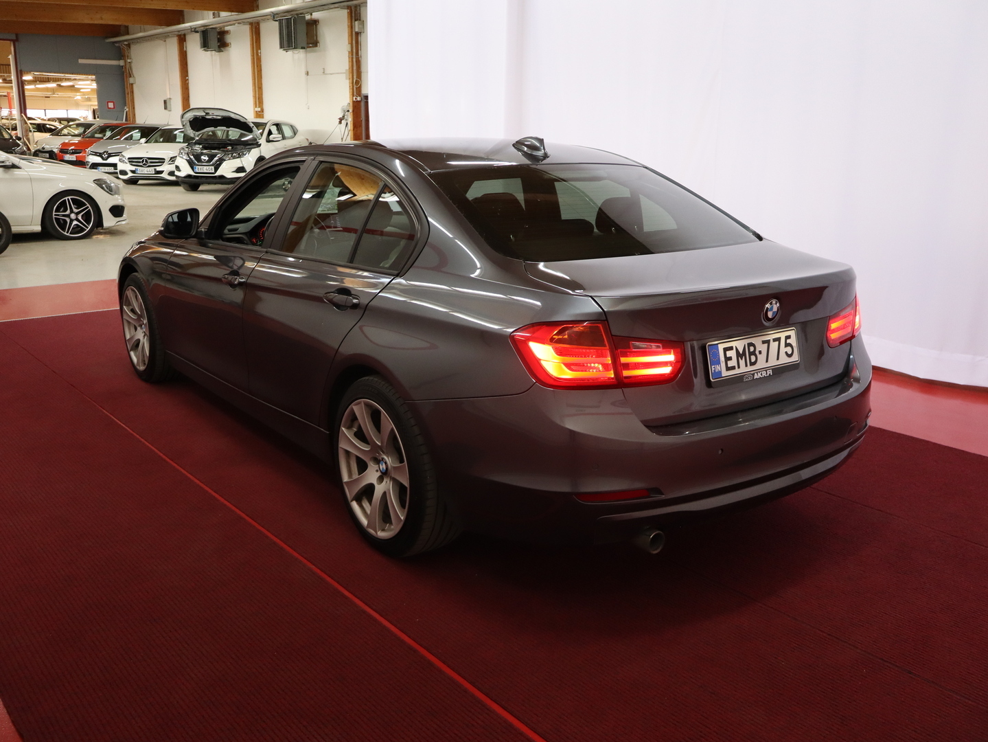 BMW 320 2012