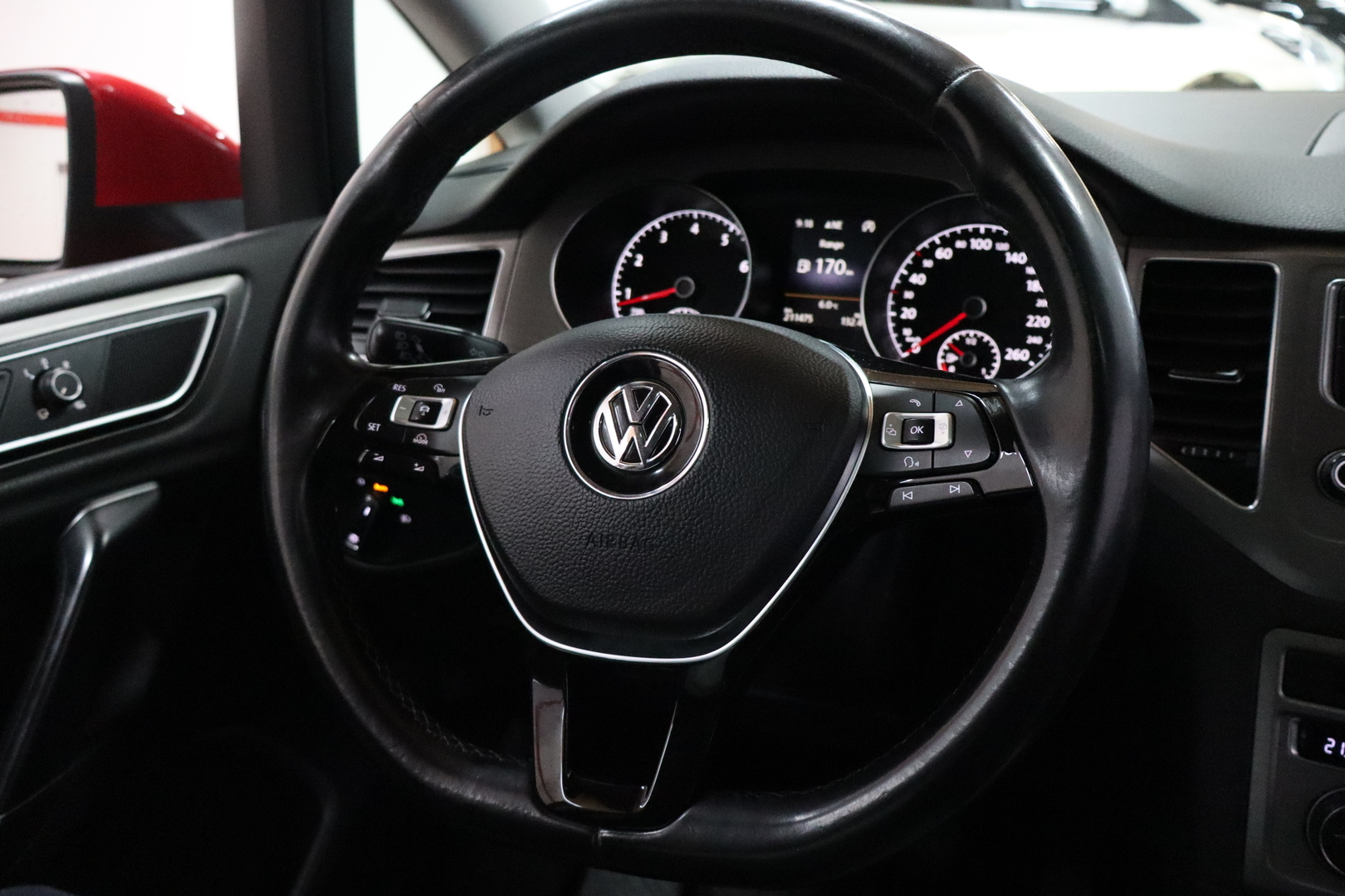 VOLKSWAGEN Golf Sportsvan 2014