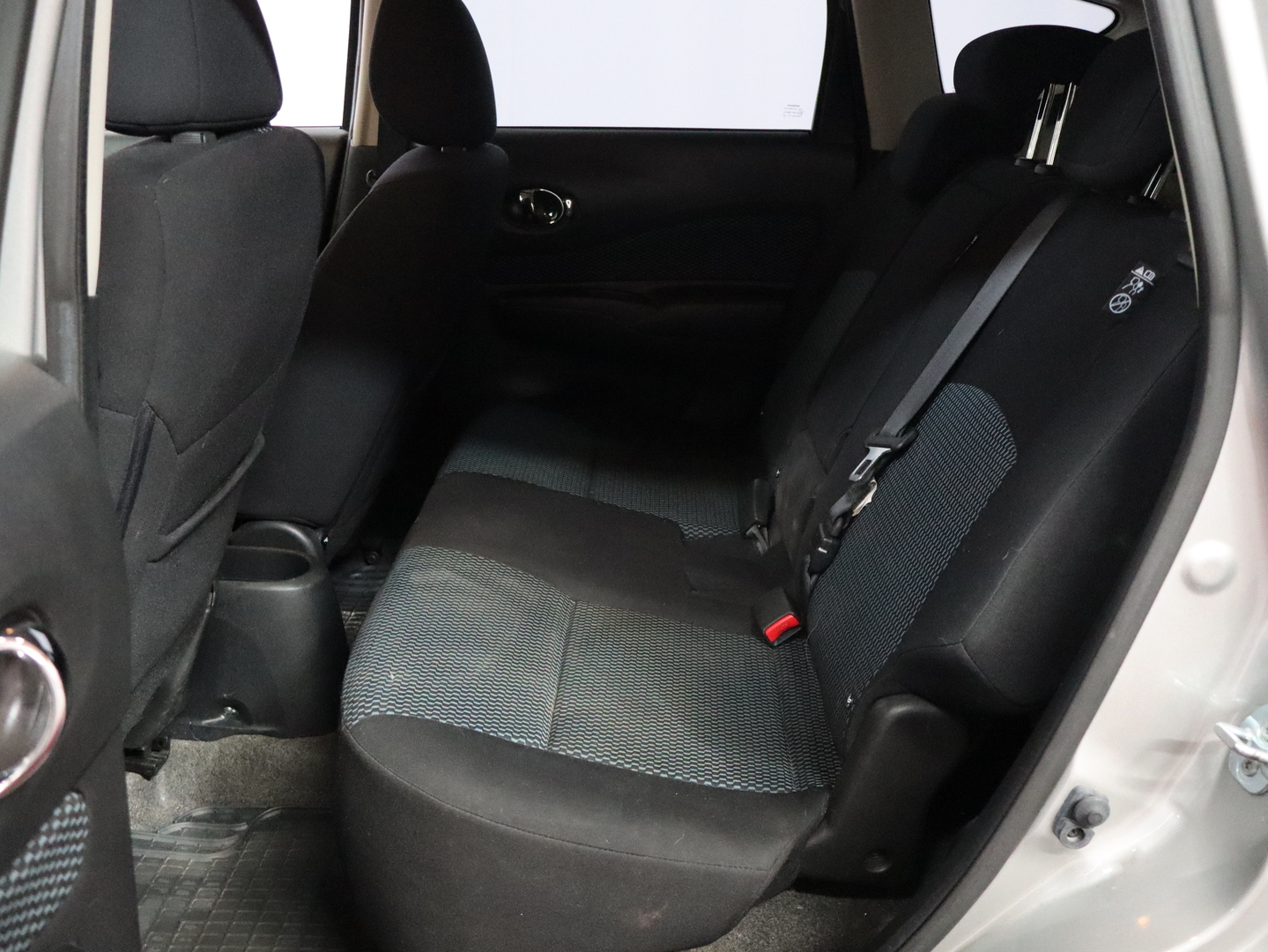 NISSAN Note 2015
