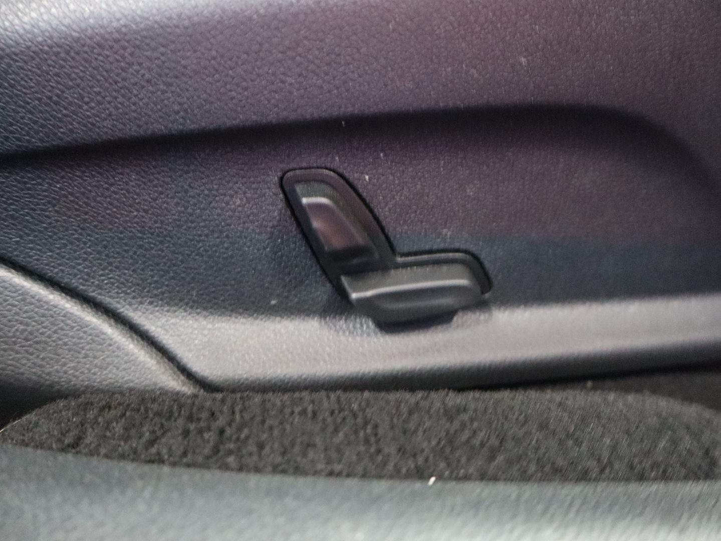 MERCEDES-BENZ E 2017