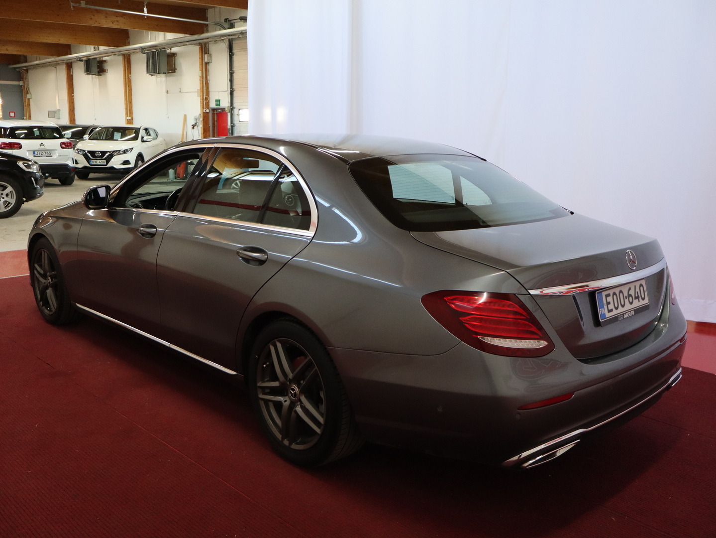 MERCEDES-BENZ E 2017