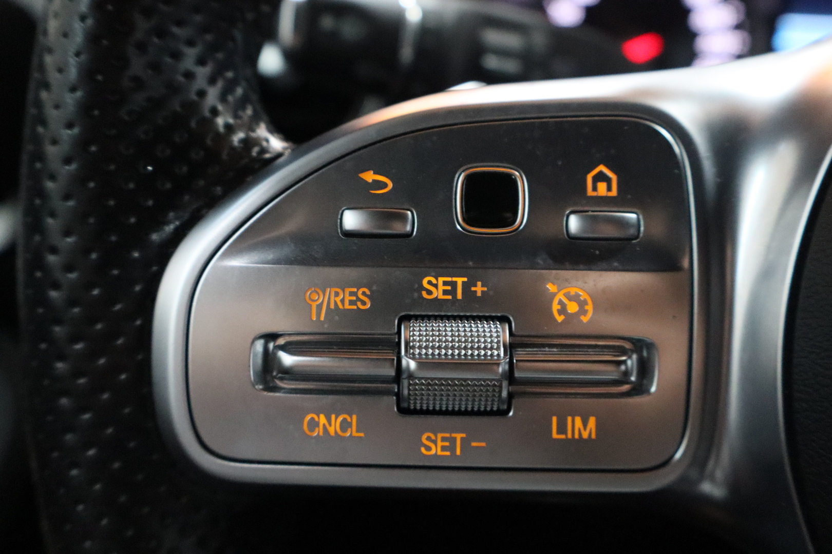 MERCEDES-BENZ C 2021