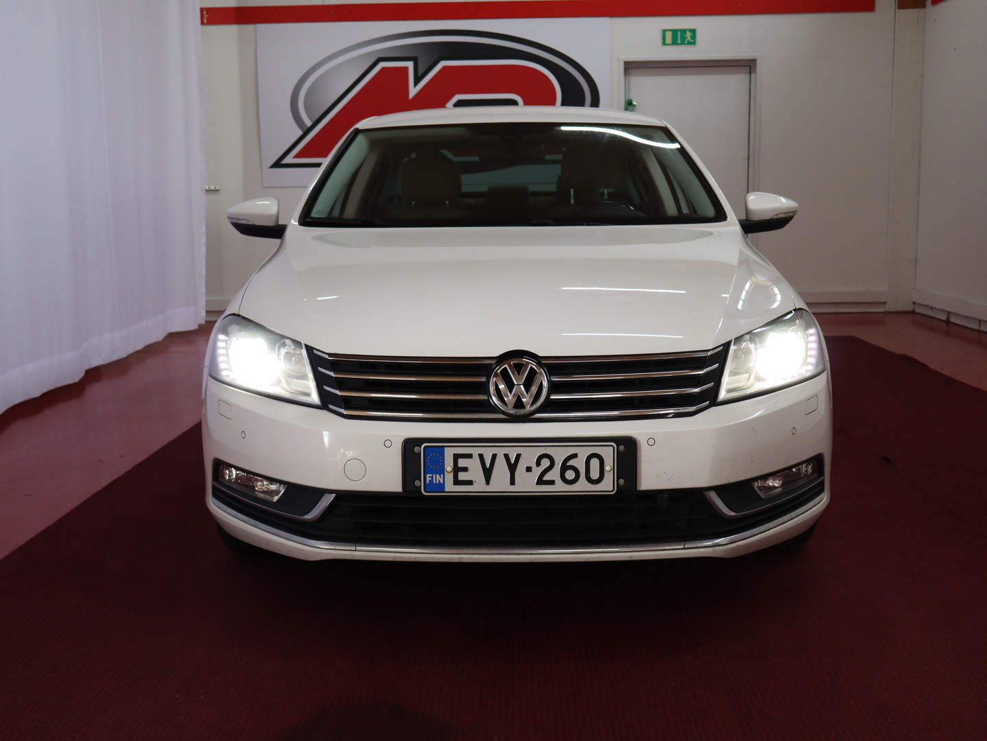 VOLKSWAGEN Passat 2012