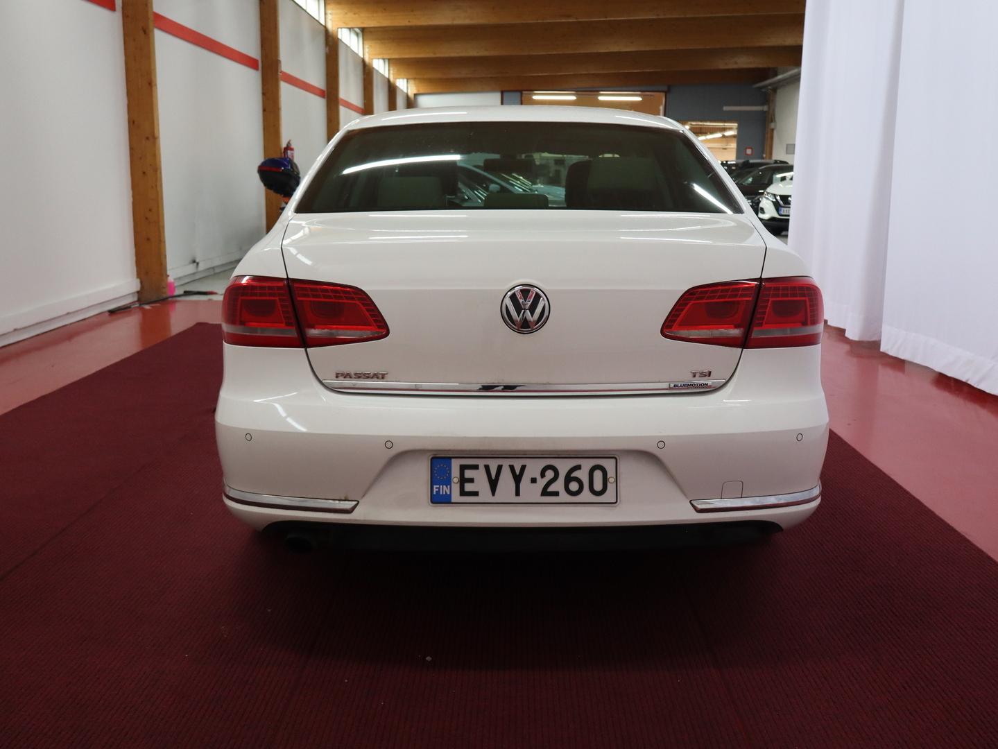 VOLKSWAGEN Passat 2012