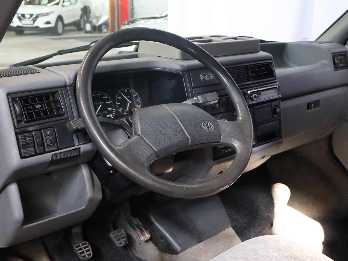 VOLKSWAGEN TRANSPORTER 1995