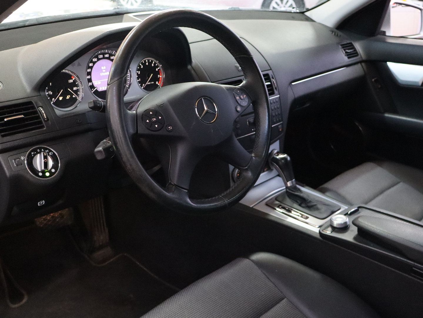 MERCEDES-BENZ C 2008