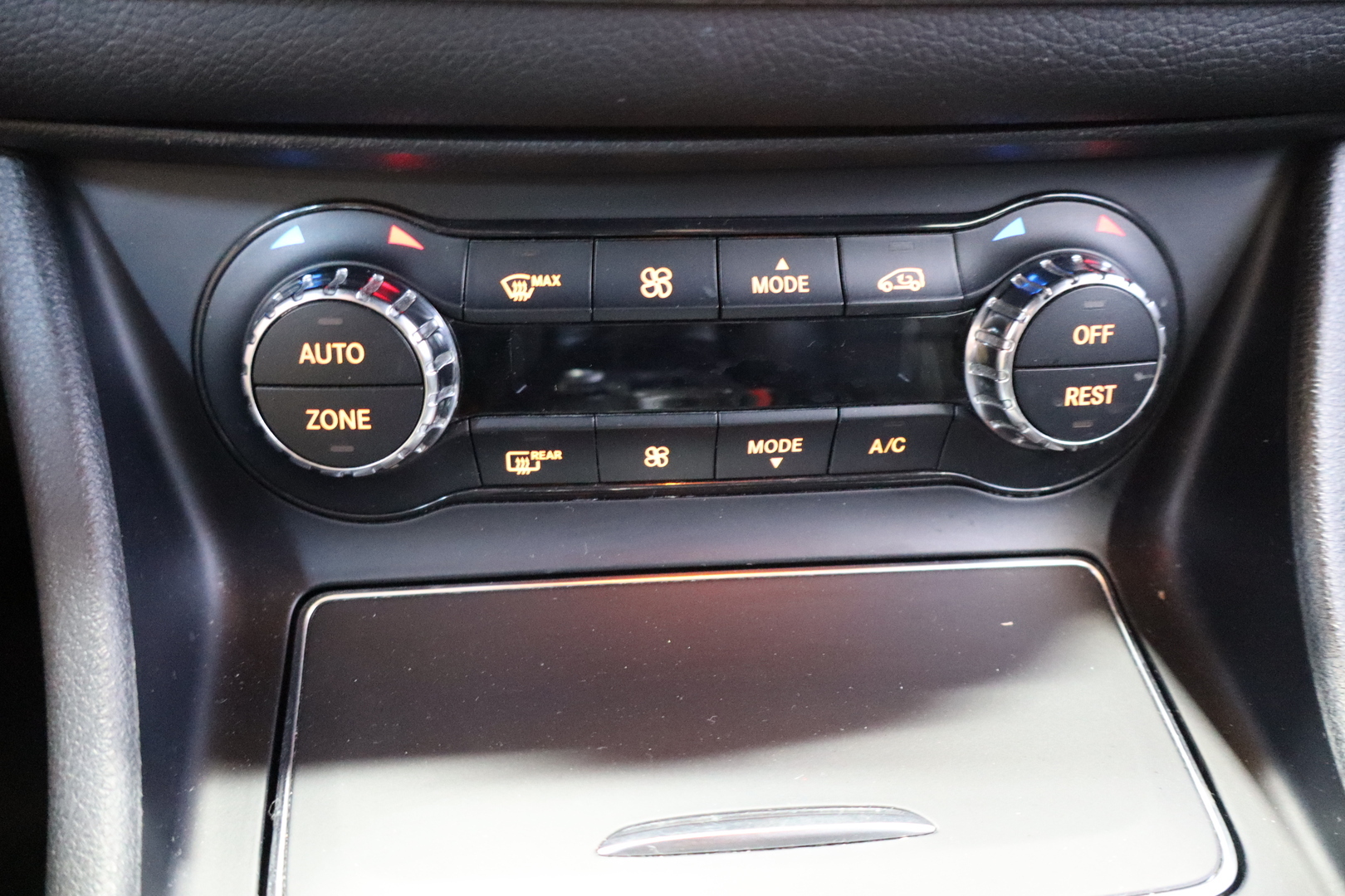 MERCEDES-BENZ CLA 2019