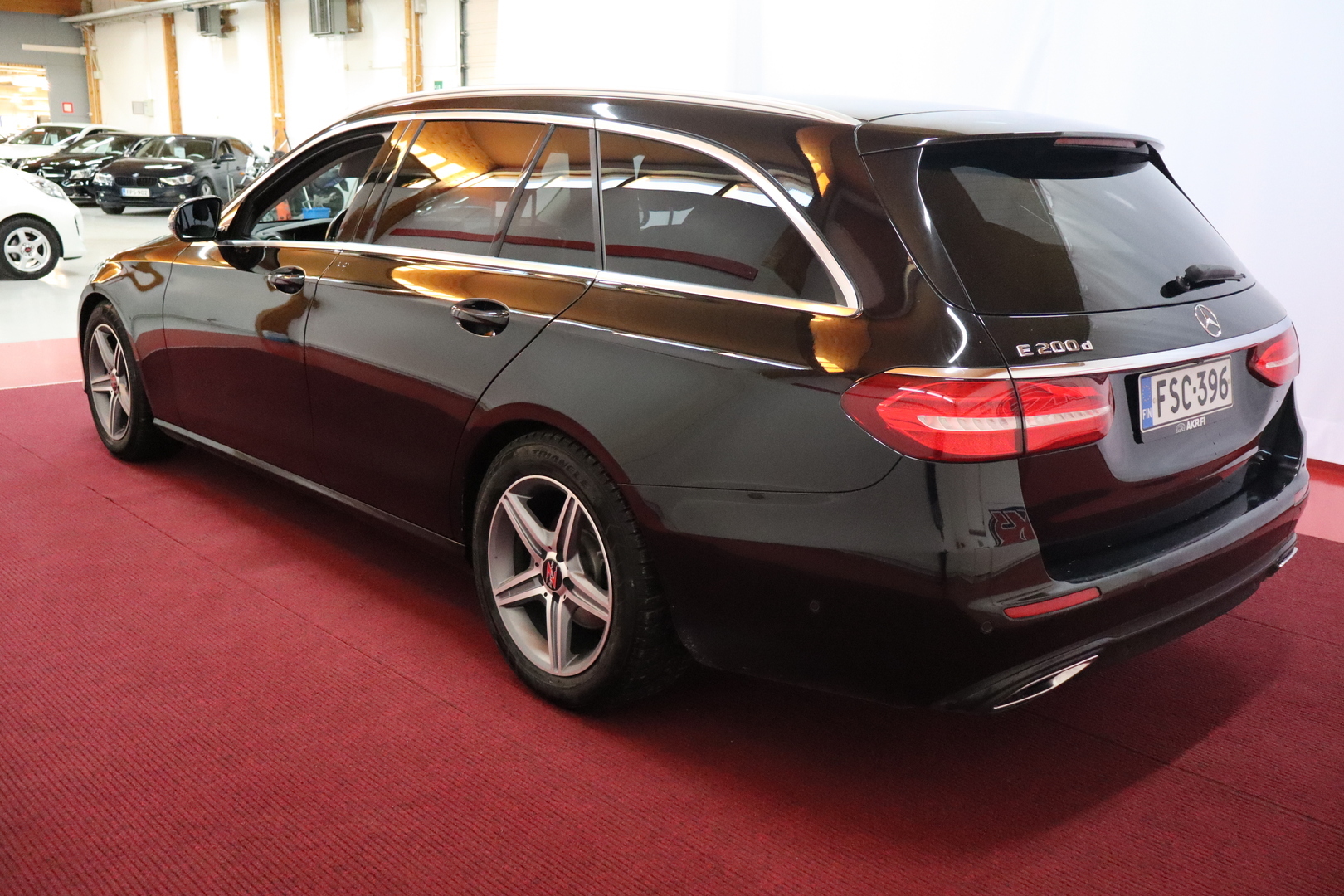 MERCEDES-BENZ E 2020