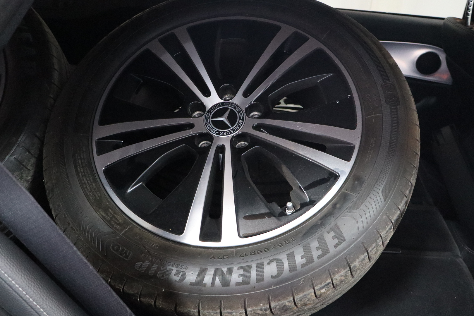 MERCEDES-BENZ E 2020