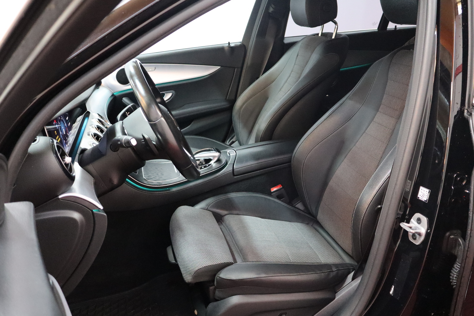 MERCEDES-BENZ E 2020