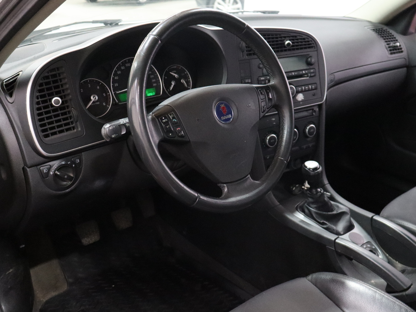 SAAB 9-3 2011
