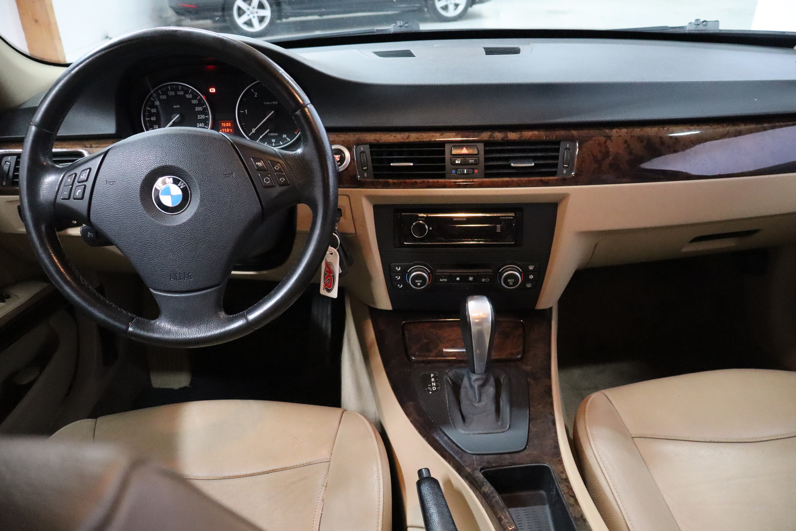 BMW 320 2008